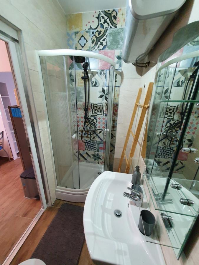 Apartment Zita - Heart Of Rovinj, For 2, Free Parking, 2min Center, 5min Walk Rovinj
