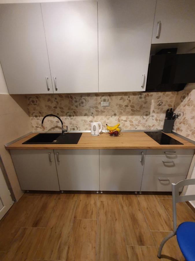 Apartment Zita - Heart Of Rovinj, For 2, Free Parking, 2min Center, 5min Walk *